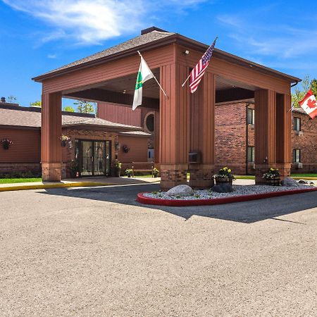 Quality Inn Petoskey-Harbor Springs Экстерьер фото
