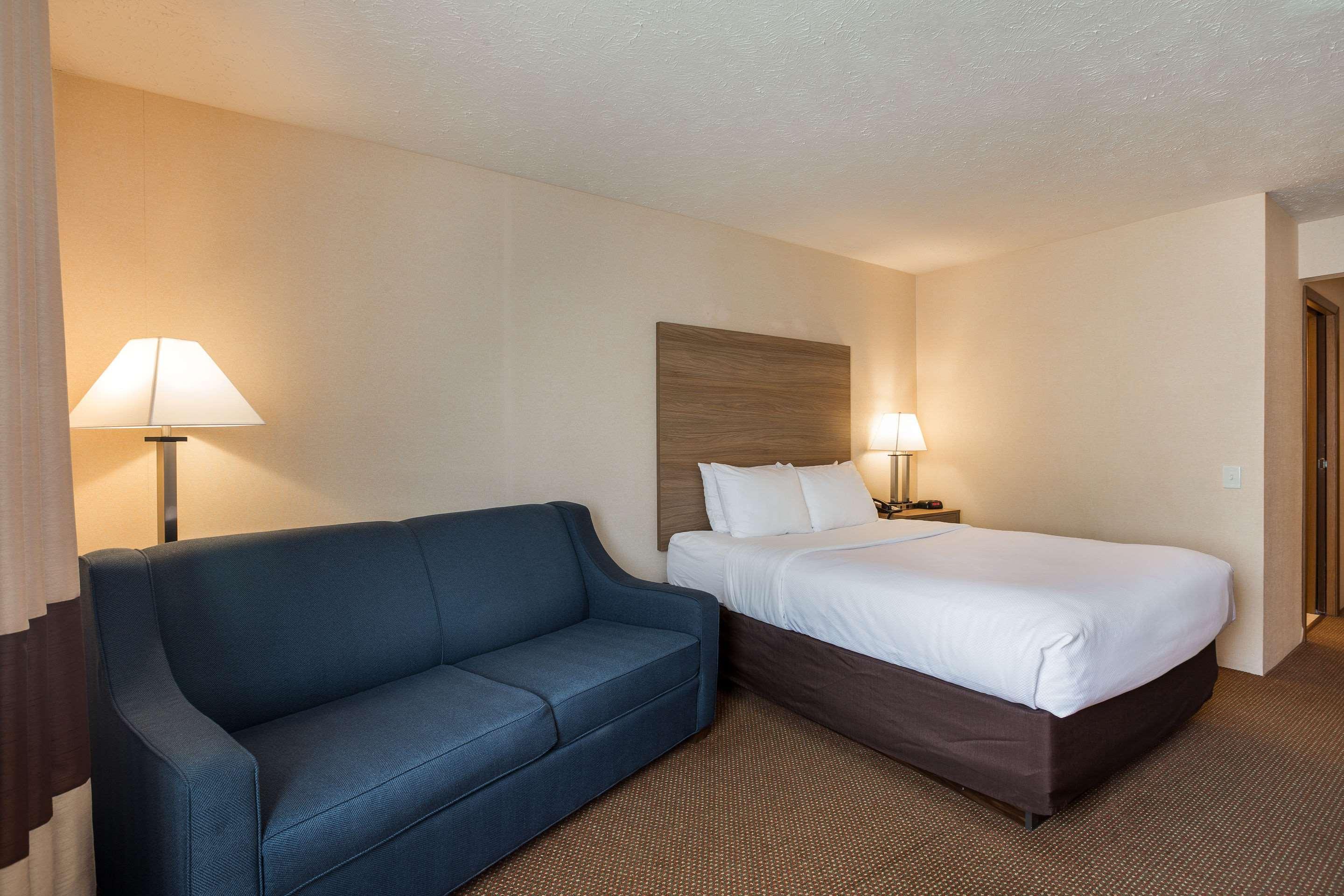 Quality Inn Petoskey-Harbor Springs Экстерьер фото