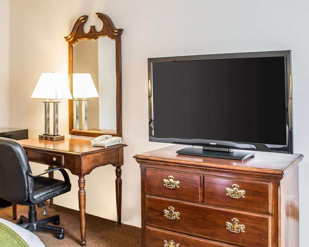 Quality Inn Petoskey-Harbor Springs Номер фото