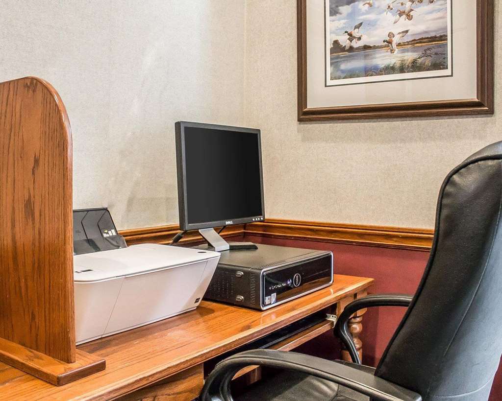 Quality Inn Petoskey-Harbor Springs Удобства фото