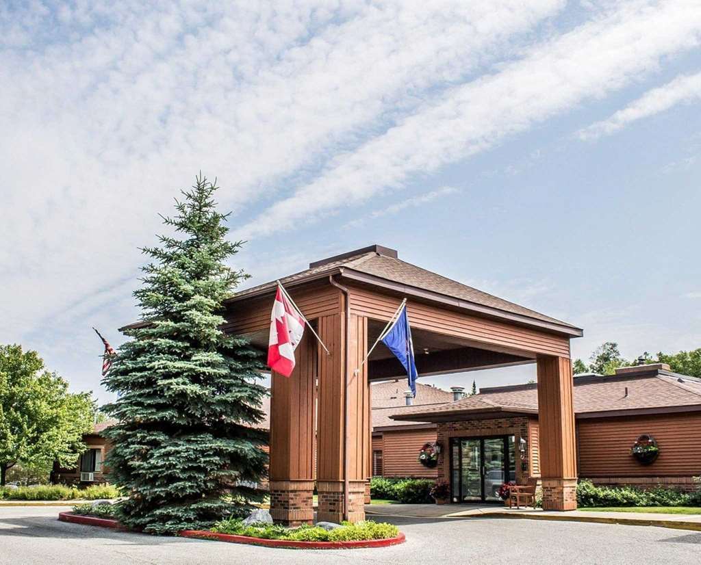 Quality Inn Petoskey-Harbor Springs Экстерьер фото